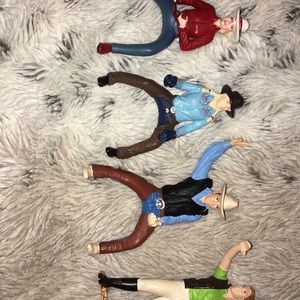 Schleich humans. (4 bundle)